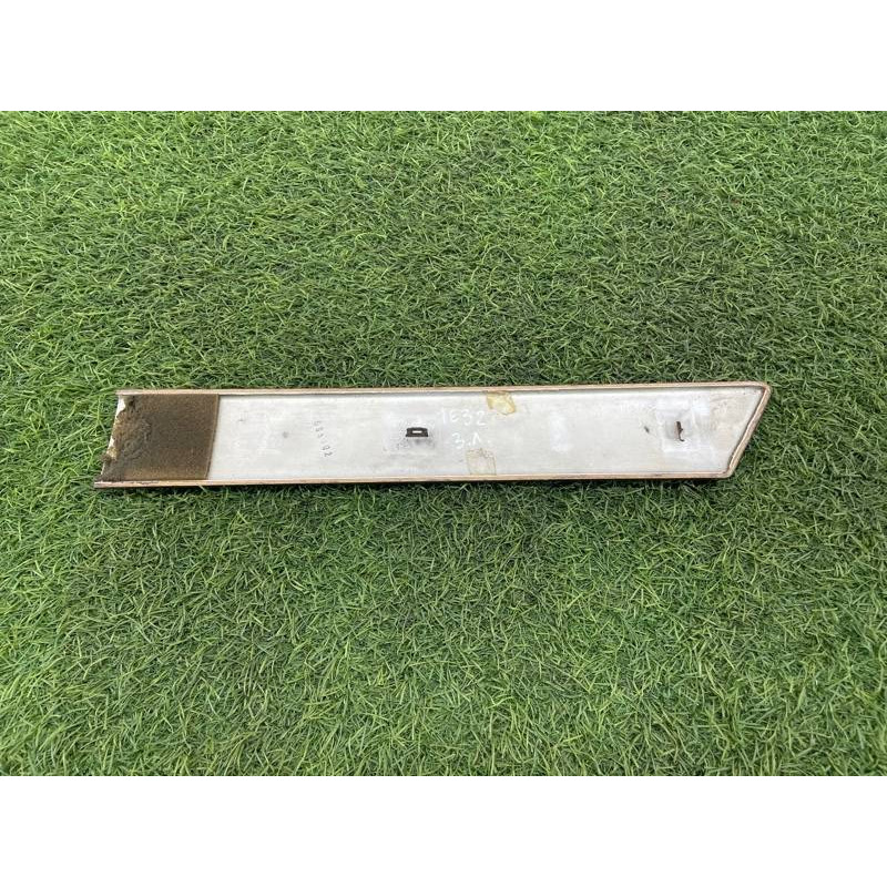 Декоративная накладка карты двери (салон) BMW 7-series E32 1990 M70b50 51421908893