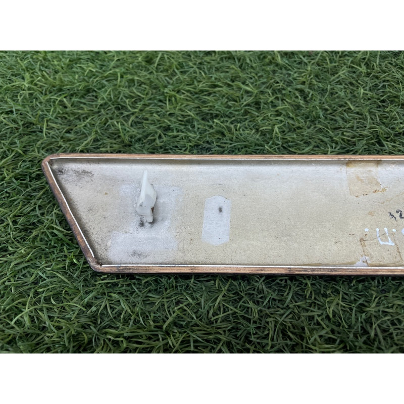 Декоративная накладка карты двери (салон) BMW 7-series E32 1990 M70b50 51421908894