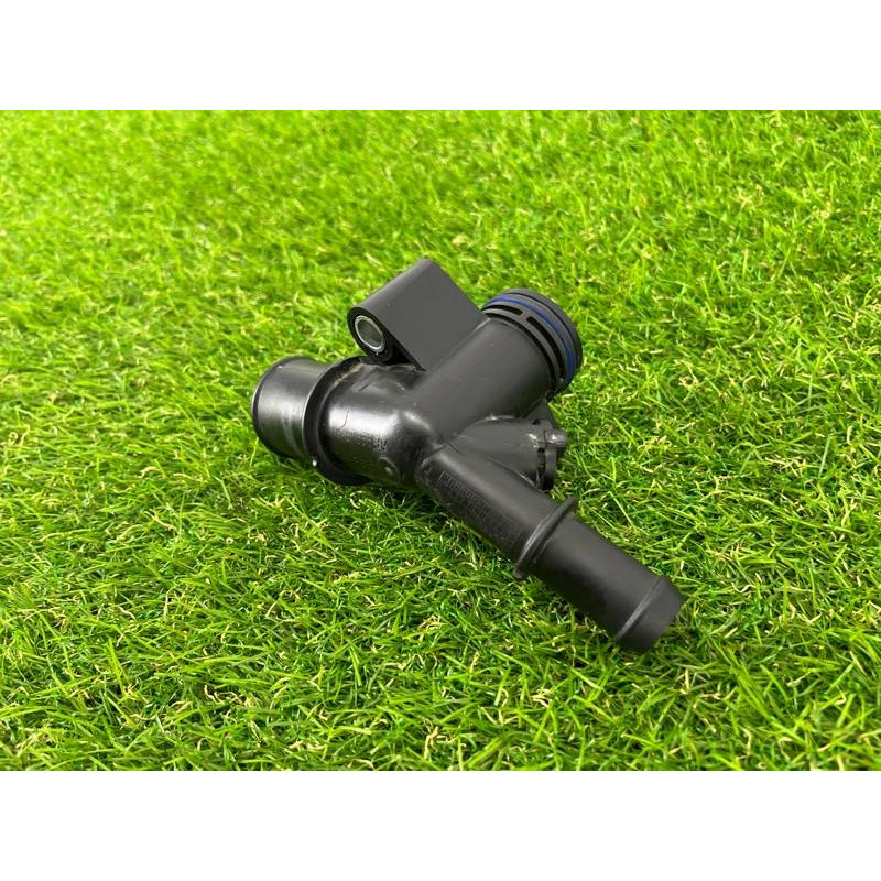 Фланец системы охлаждения (система охлаждения) FORD ESCAPE MK4 2020 1.5 GN1Z8K556C