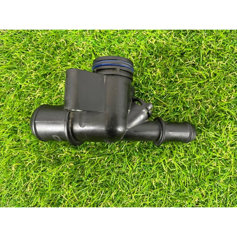 Фланец системы охлаждения (система охлаждения) FORD ESCAPE MK4 2020 1.5 GN1Z8K556C