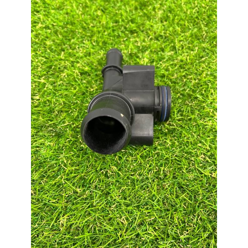 Фланец системы охлаждения (система охлаждения) FORD ESCAPE MK4 2020 1.5 GN1Z8K556C