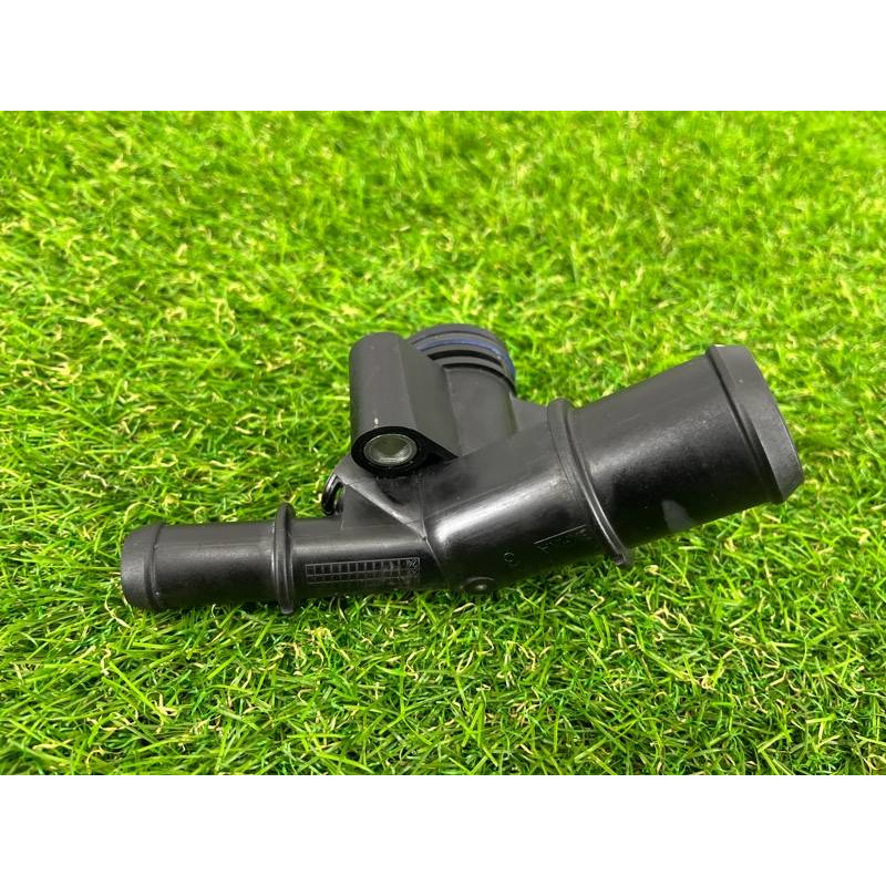 Фланец системы охлаждения (система охлаждения) FORD ESCAPE MK4 2020 1.5 GN1Z8K556C