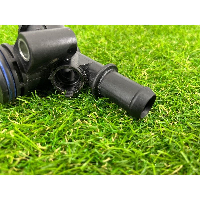 Фланец системы охлаждения (система охлаждения) FORD ESCAPE MK4 2020 1.5 GN1Z8K556C