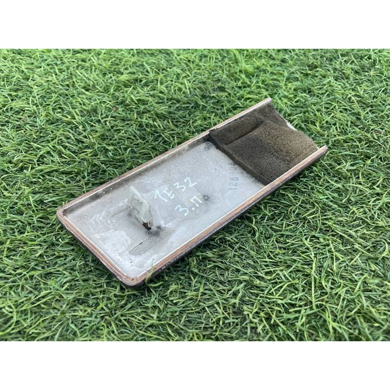 Декоративная накладка карты двери (салон) BMW 7-series E32 1990 M70b50 51418111194