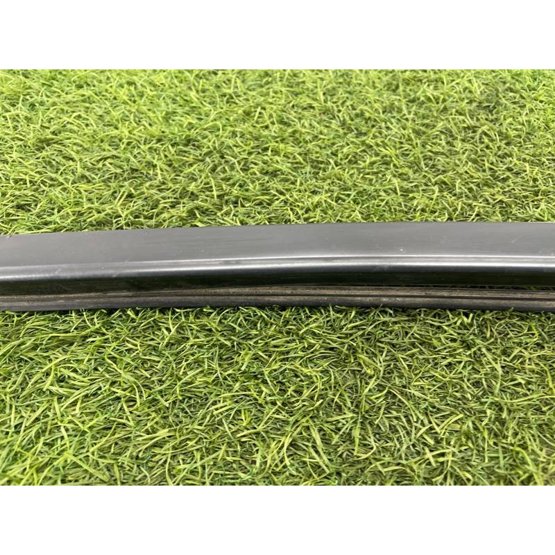 Молдинг лобового стекла (кузов и элементы) Nissan Almera B10 2008 1,6 QG16 7276295F0A