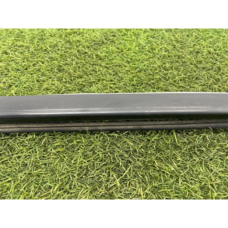 Молдинг лобового стекла (кузов и элементы) Nissan Almera B10 2008 1,6 QG16 7276295F0A