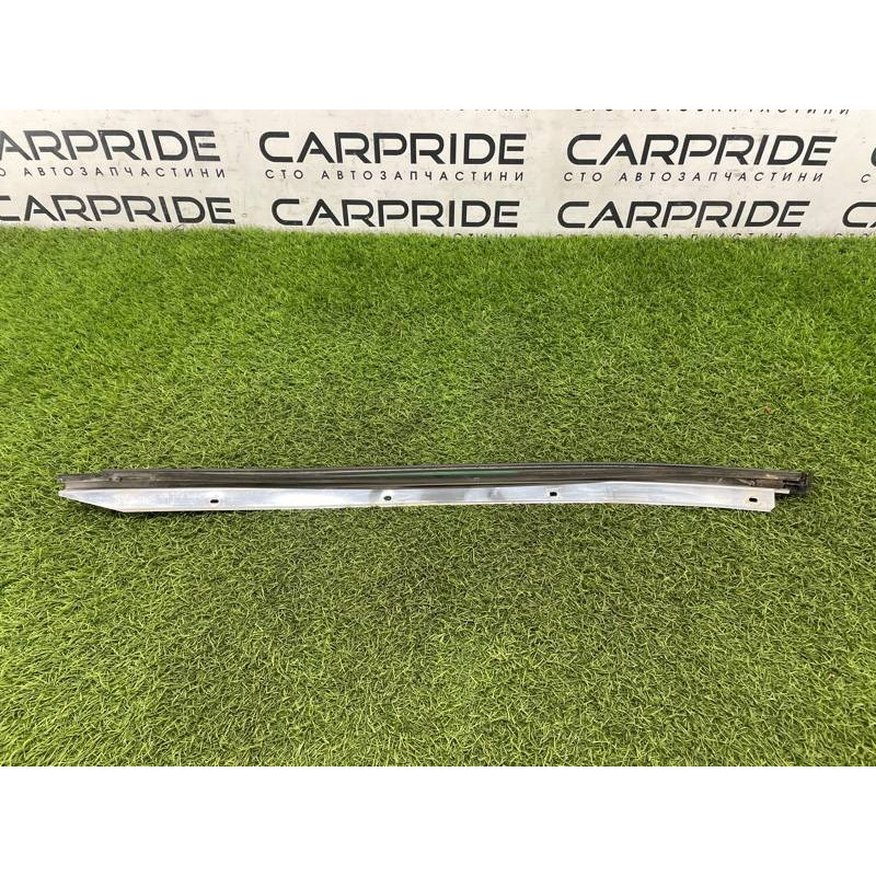 Молдинг лобового стекла (кузов и элементы) Nissan Almera B10 2008 1,6 QG16 7276295F0A