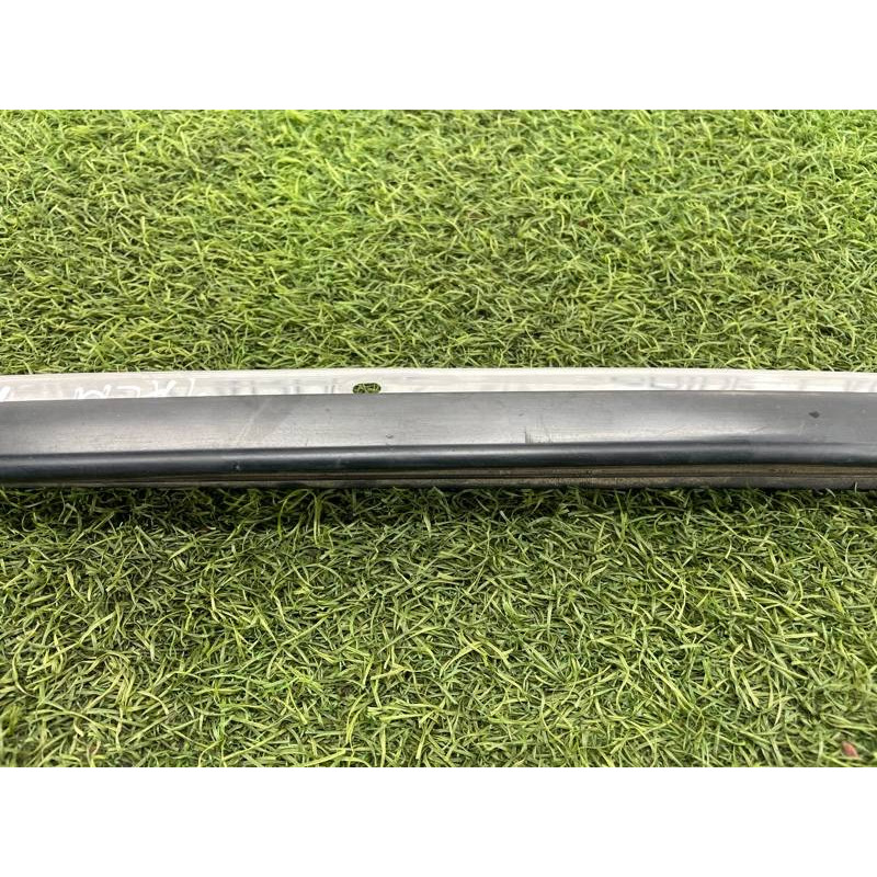 Молдинг лобового стекла (кузов и элементы) Nissan Almera B10 2008 1,6 QG16 7681195F0A