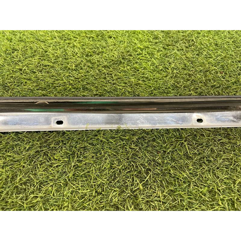 Молдинг лобового стекла (кузов и элементы) Nissan Almera B10 2008 1,6 QG16 7681195F0A