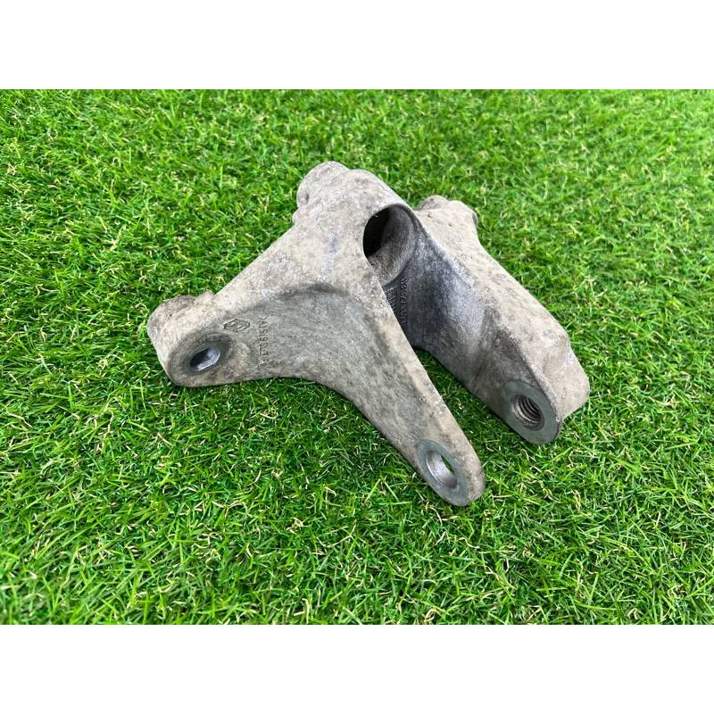 Кронштейн подушки двигателя (кронштейны двигателя) Renault Scenic III 2011 1.6 R9M 113327867R