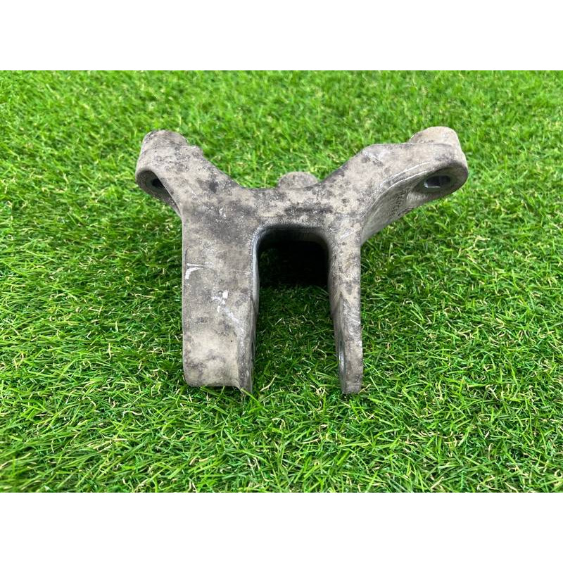 Кронштейн подушки двигателя (кронштейны двигателя) Renault Scenic III 2011 1.6 R9M 113327867R