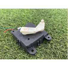 Привод заслонки отопителя