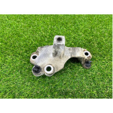 Кронштейн подушки двигателя