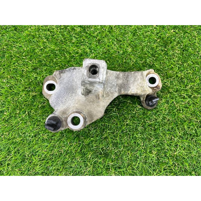 Кронштейн подушки двигателя (кронштейны двигателя) Renault Scenic III 2011 1.6 R9M 112531998R