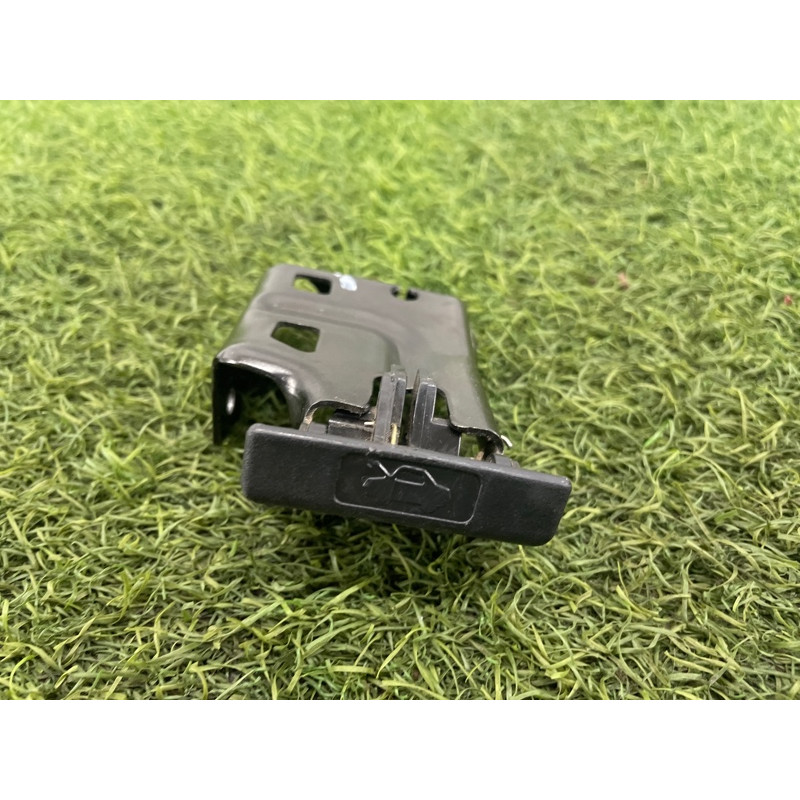 Ручка открывания капота (салон) Nissan Almera B10 2008 1,6 QG16 6562095F0A