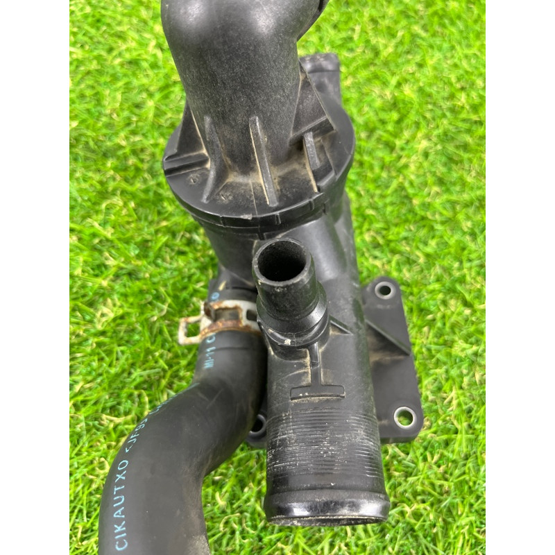 Корпус термостата (система охлаждения) Renault Scenic III 2011 1.6 R9M 110617671R