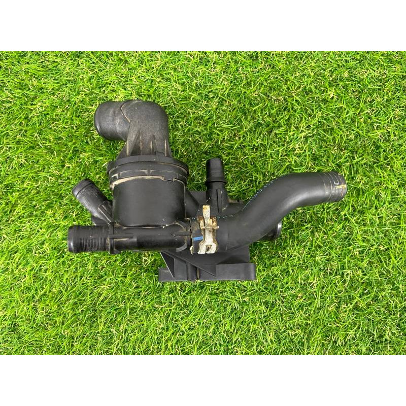 Корпус термостата (система охлаждения) Renault Scenic III 2011 1.6 R9M 110617671R