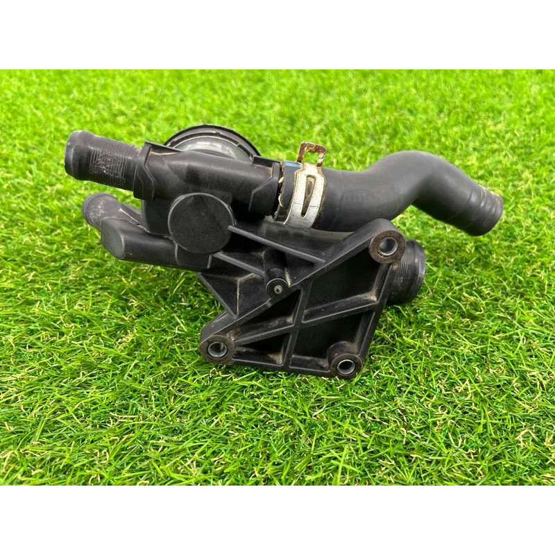 Корпус термостата (система охлаждения) Renault Scenic III 2011 1.6 R9M 110617671R