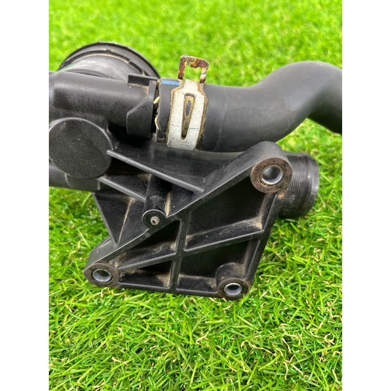 Корпус термостата (система охлаждения) Renault Scenic III 2011 1.6 R9M 110617671R