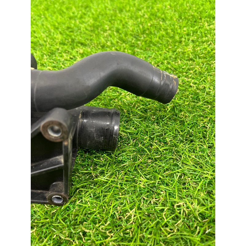 Корпус термостата (система охлаждения) Renault Scenic III 2011 1.6 R9M 110617671R