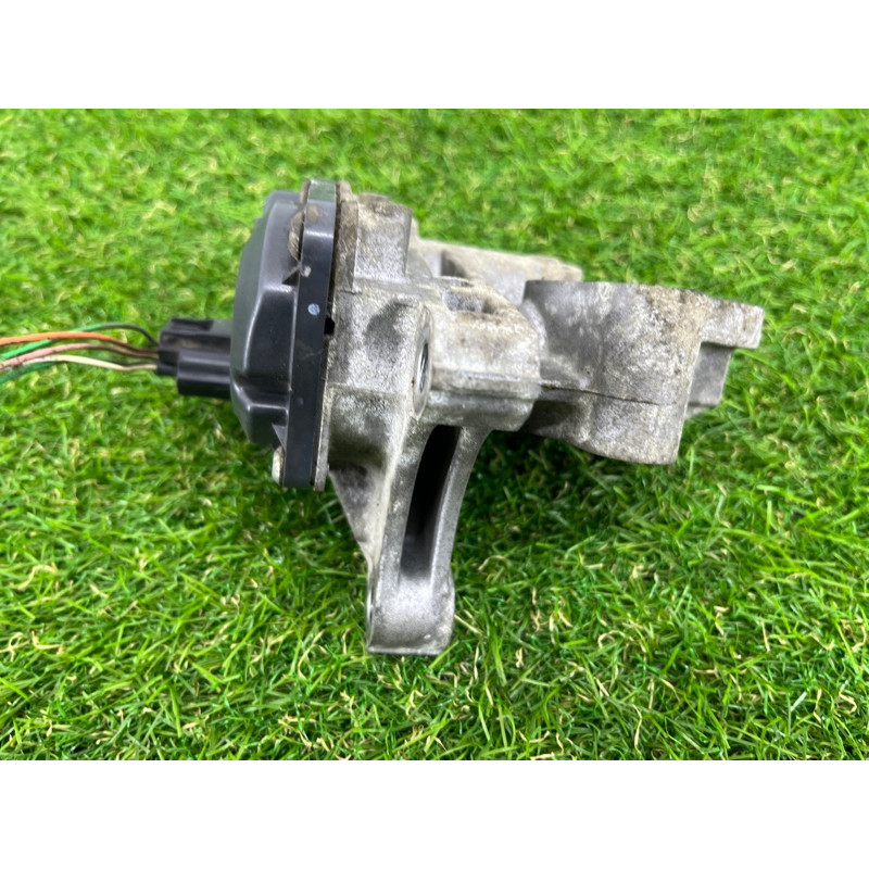 Клапан ЕГР (двигатель и элементы) Renault Scenic III 2011 1.6 R9M 147100789R