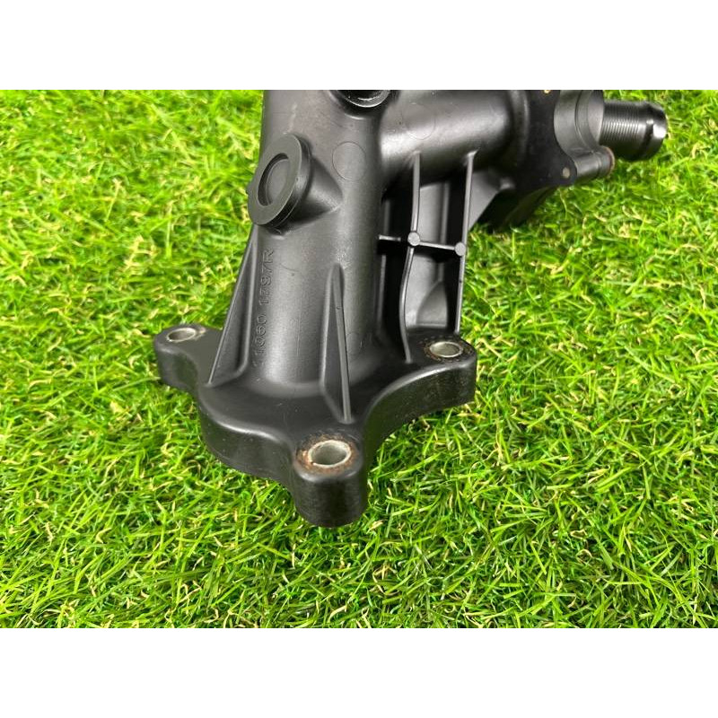 Корпус термостата (система охлаждения) Renault Scenic III 2011 1.6 R9M 110600686R