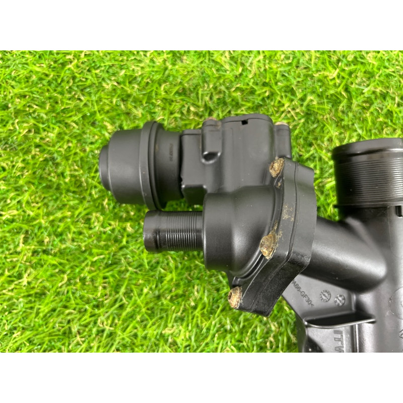 Корпус термостата (система охлаждения) Renault Scenic III 2011 1.6 R9M 110600686R