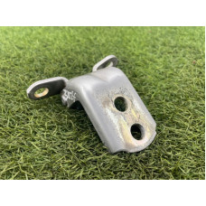 Петля двери