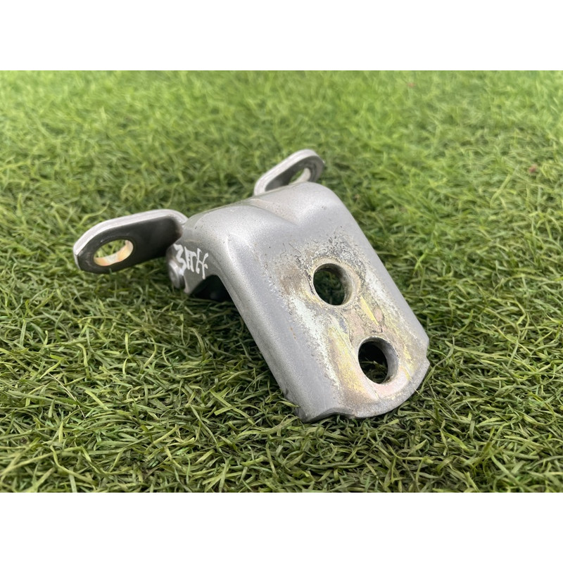 Петля двери (кузов и элементы) Nissan Almera B10 2008 1,6 QG16 8240095F0K