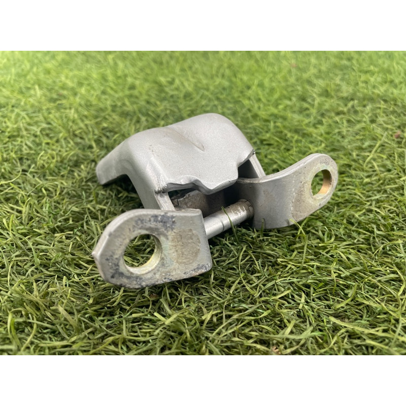 Петля двери (кузов и элементы) Nissan Almera B10 2008 1,6 QG16 8240095F0K