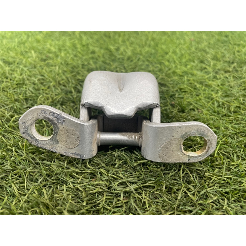 Петля двери (кузов и элементы) Nissan Almera B10 2008 1,6 QG16 8240095F0K