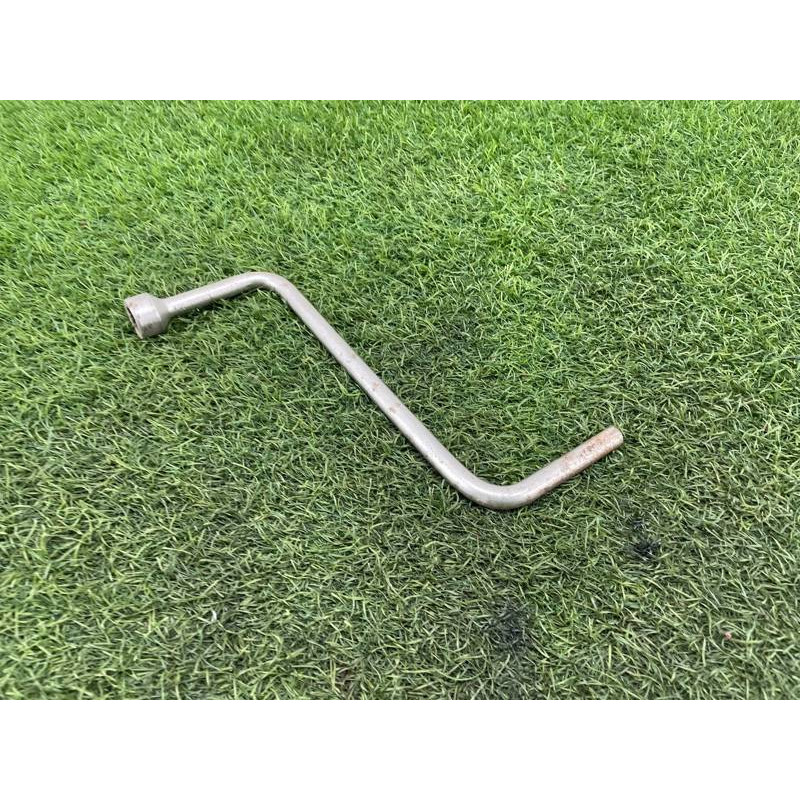 Балонный ключ (аксессуары) BMW 5-series E34 71121179953