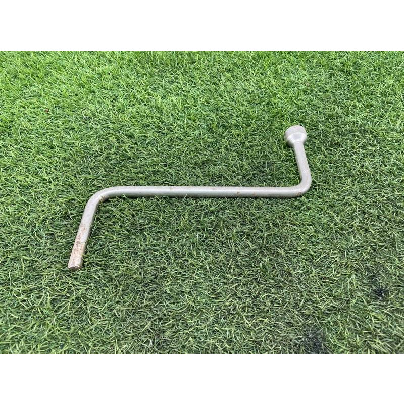 Балонный ключ (аксессуары) BMW 5-series E34 71121179953