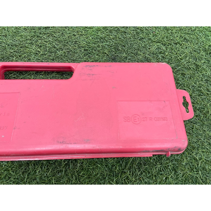 Знак аварийной остановки (аксессуары) KIA Sorento BL 2007 2.5 CRDI