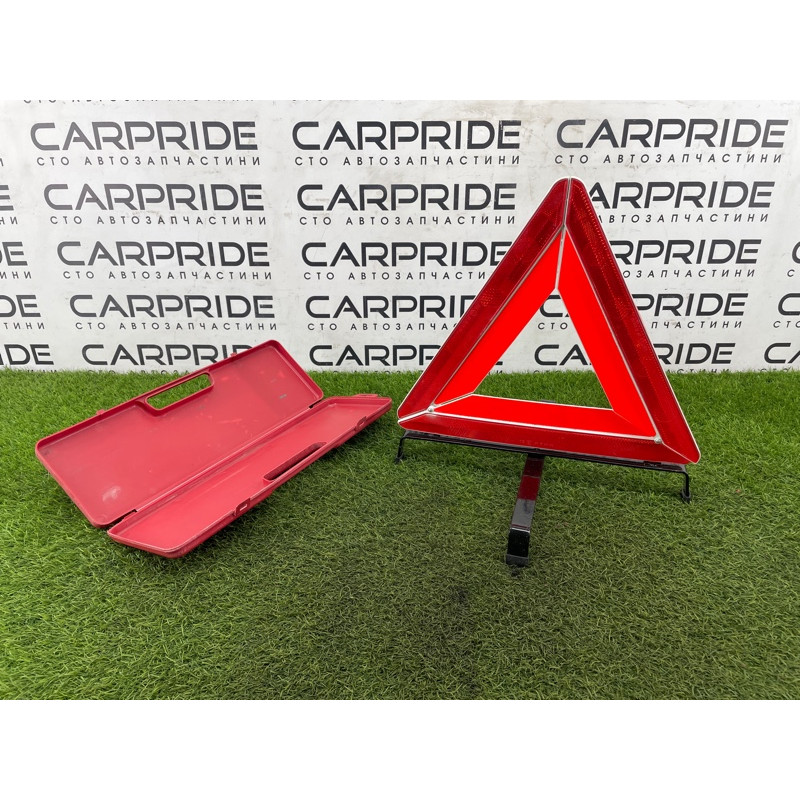 Знак аварийной остановки (аксессуары) KIA Sorento BL 2007 2.5 CRDI