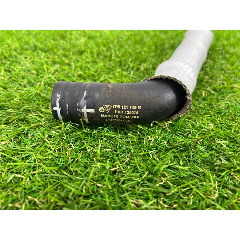 Патрубок (система охлаждения) Volkswagen Touareg II NF 2013 3.0 TDI 7P6121109G