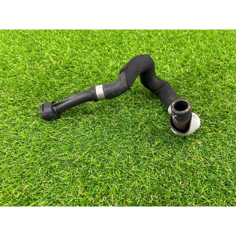 Патрубок (система охлаждения) Volkswagen Touareg II NF 2013 3.0 TDI 7P6122109C