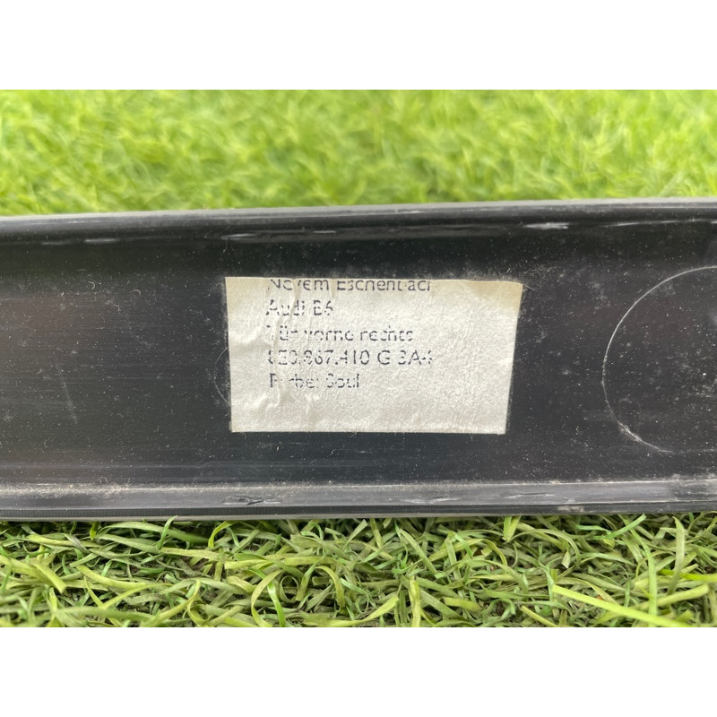 Декоративная накладка карты двери (салон) AUDI A4 B6 2003 1.8 BFB 8E0867410G3A4