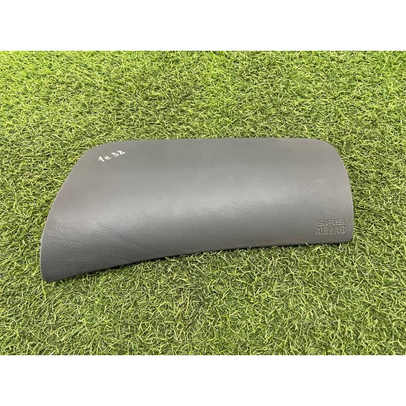 Накладка торпеды (салон) BMW 7-series E38 51458243549