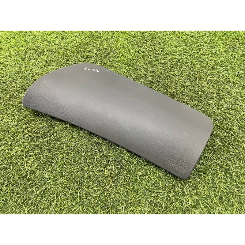 Накладка торпеды (салон) BMW 7-series E38 51458243549