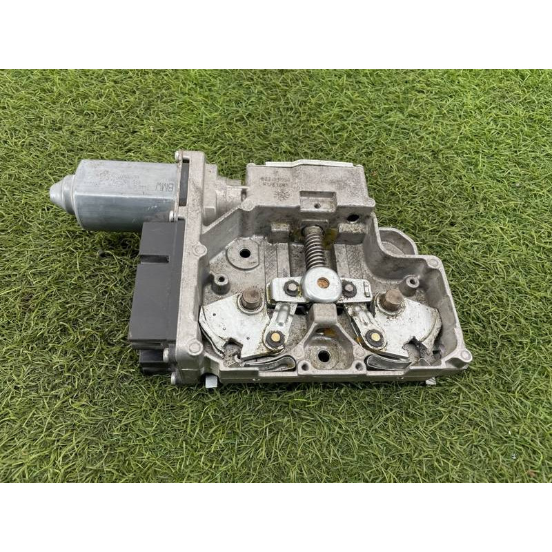 Мотор стояночного тормоза (тормозная система) BMW 7-series E65 N62B44 34436862906