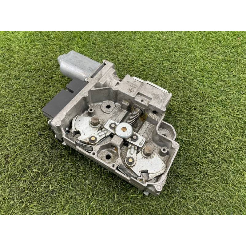 Мотор стояночного тормоза (тормозная система) BMW 7-series E65 N62B44 34436862906