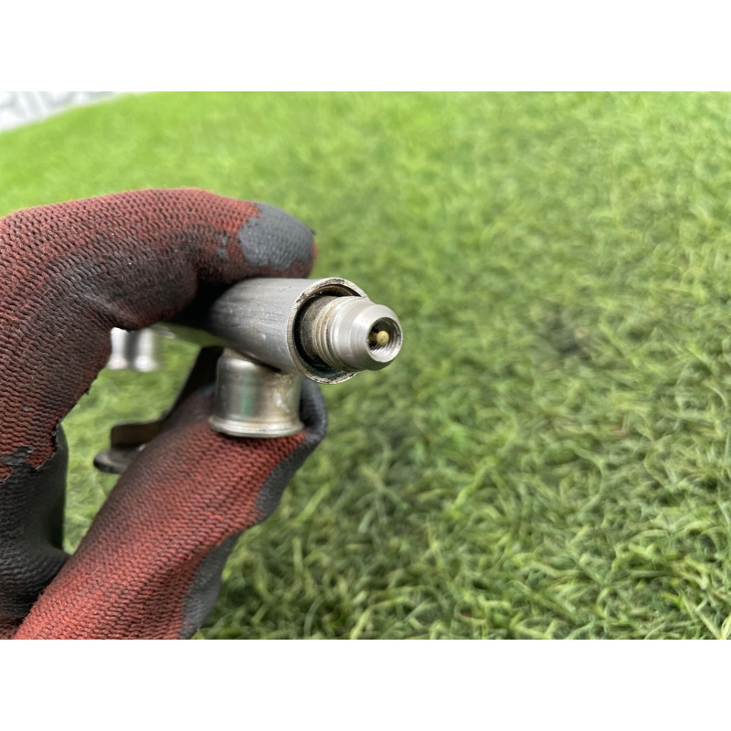 Топливная рампа (топливная система) AUDI A4 B6 2003 1.8 BFB 06B133317N