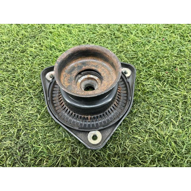 Опора стойки (подвеска) Mercedes-Benz C-class W203 1.8 M111.951 A2033200873