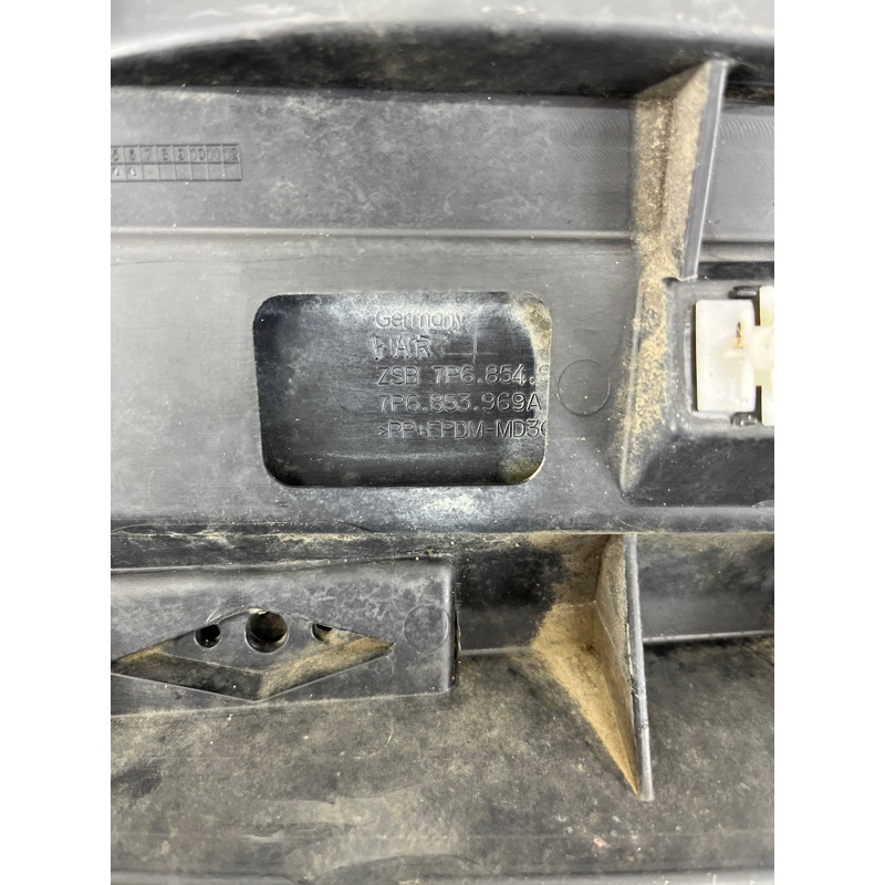 Накладка двери внешняя (кузов и элементы) Volkswagen Touareg II NF 2013 3.0 TDI 7P6854949CGRU