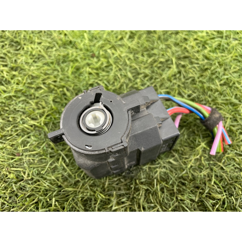 Контактная группа (электрика) BMW 3-series E46 61328363706