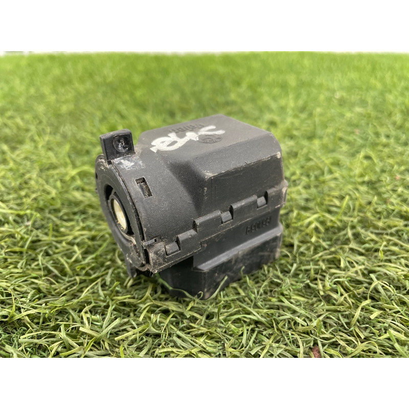 Контактная группа (электрика) BMW 3-series E46 61326901961