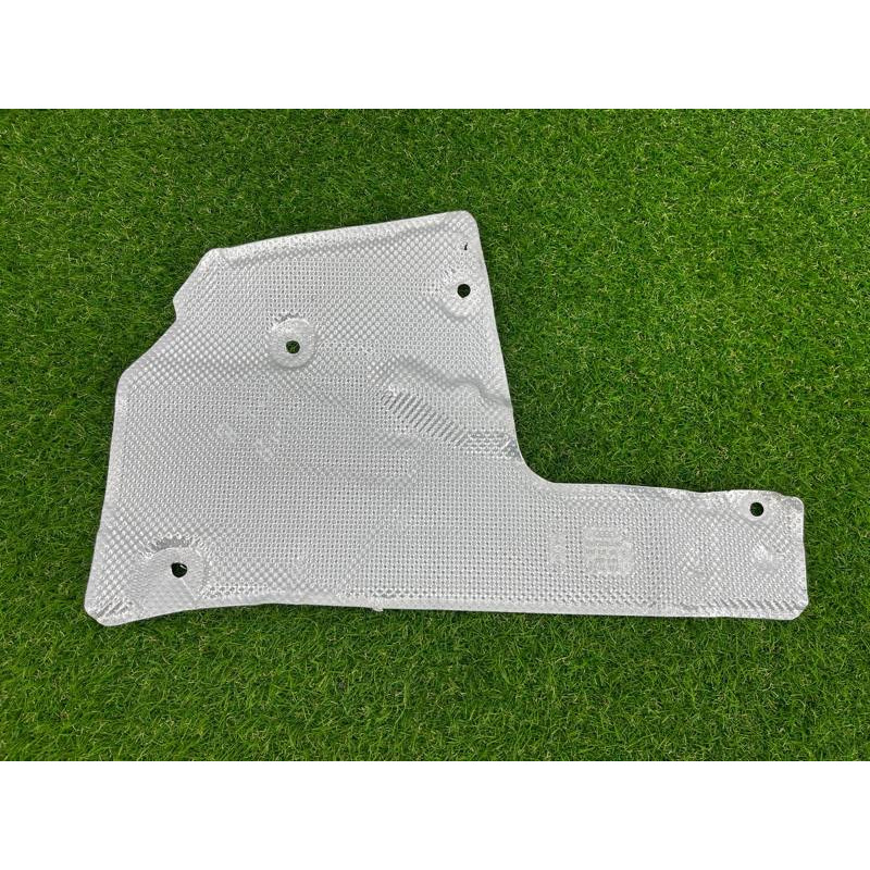 Термозащита (наружные элементы кузова) AUDI A8 D4 2011 4,2 4H0825641C