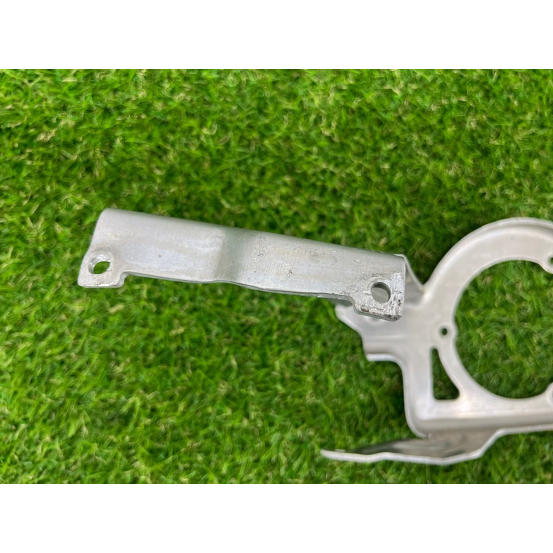 Кронштейн насоса вторичного воздуха (кронштейны двигателя) AUDI A8 D4 2011 4,2 4H0906617H