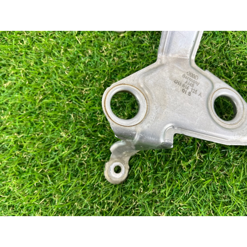 Кронштейн блоку ABS (гальмівна система) AUDI A8 D4 2011 4,2 4H1614125A